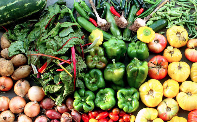 Farm Fresh. Image by interchangeableparts on Flickr.